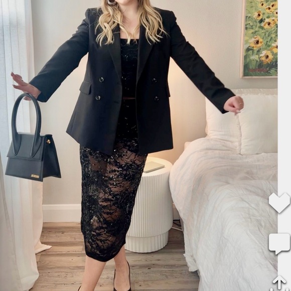 Black satin blazer - oversized relaxed fit collared & button front detail - Picture 8 of 11